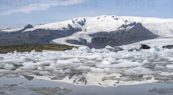 Fjallsarlon ice lagoon