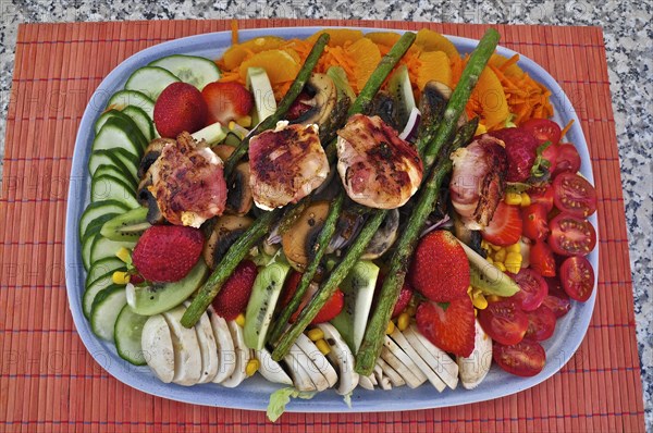 Mixed platter with salad