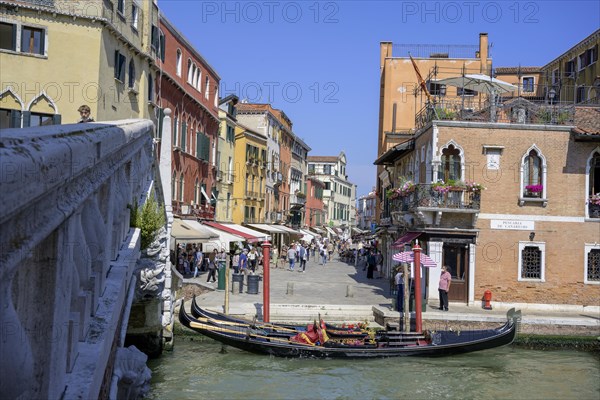 Gondolas at the Ponte delle Guglie on the Cannaregio Canal