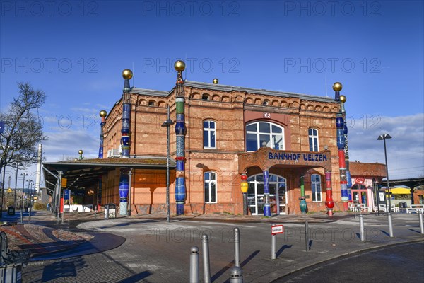 Hundertwasser railway station