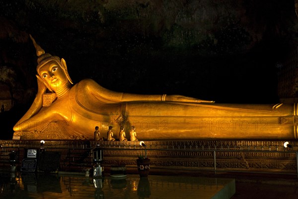 lying buddha