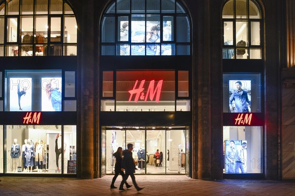 H&M