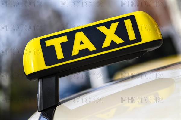 Taxi sign