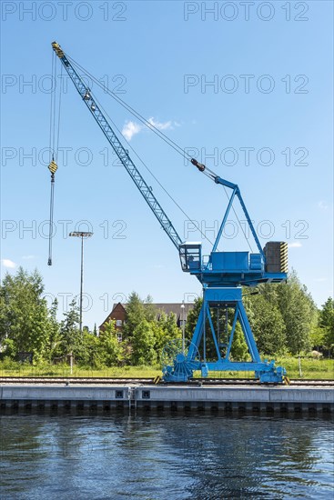 Building crane