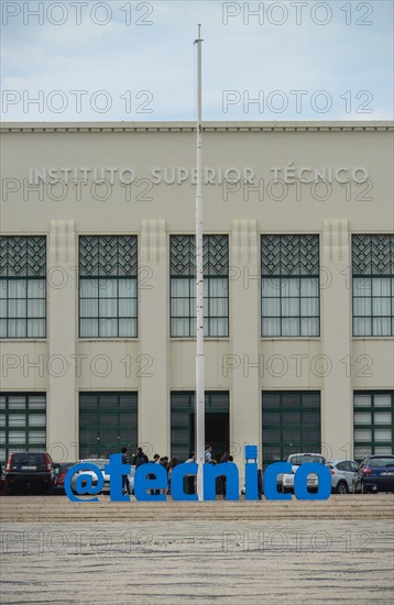 Instituto Superior Tecnico