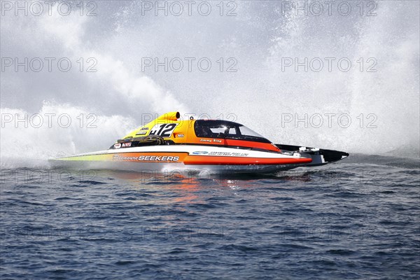 Hydroplane racing on the Saint Lawrence River