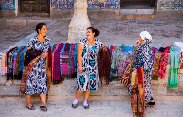 Reception square with souvenir sellers