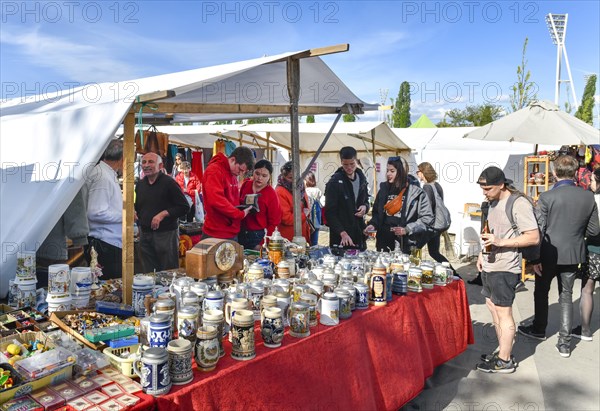 Flea market at Mauerpark