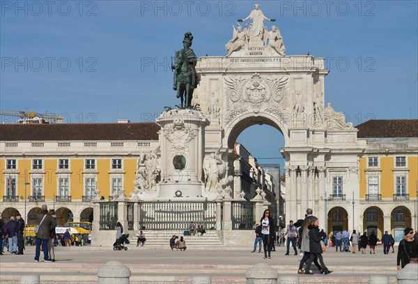 Equestrian statue of King Jose I