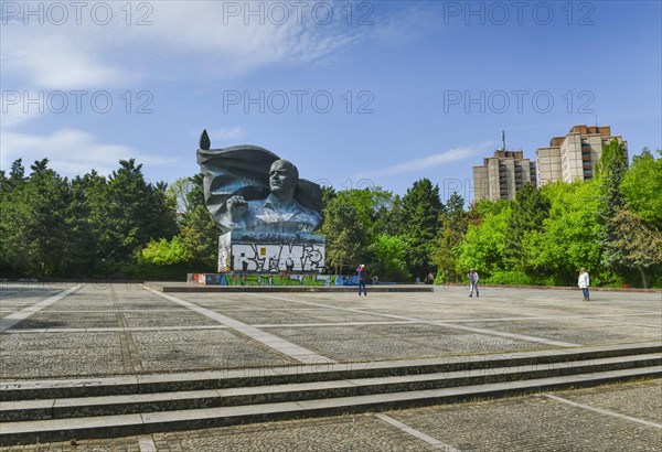 Ernst Thaelmann Monument