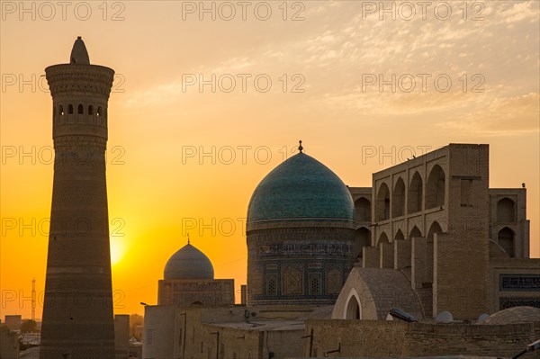 Mosque and Minaret Kalon