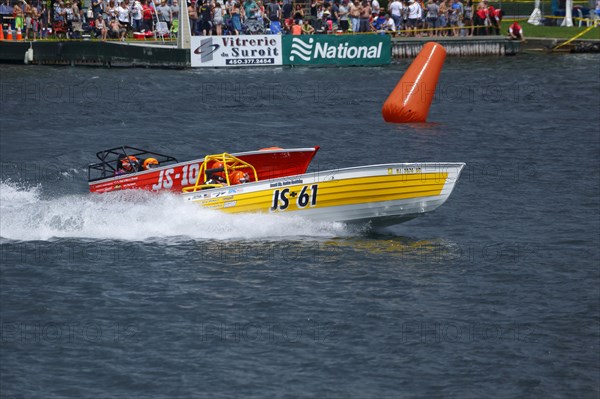 Boat racing on the Saint Lawrence River