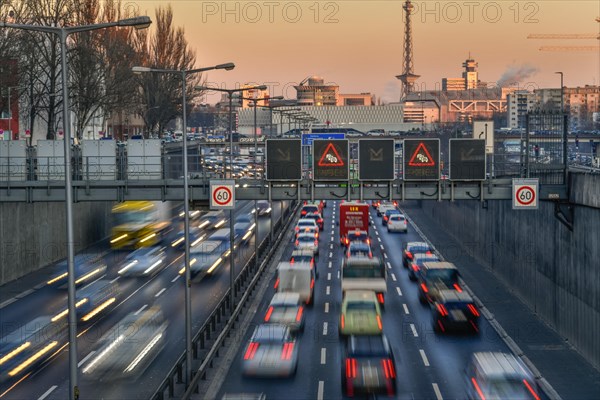 Zaehfliessender Verkehr
