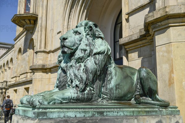 Lion sculpture