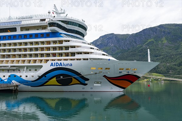 Cruise ship AIDAluna off Skjolden