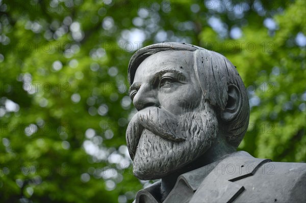 Friedrich Engels