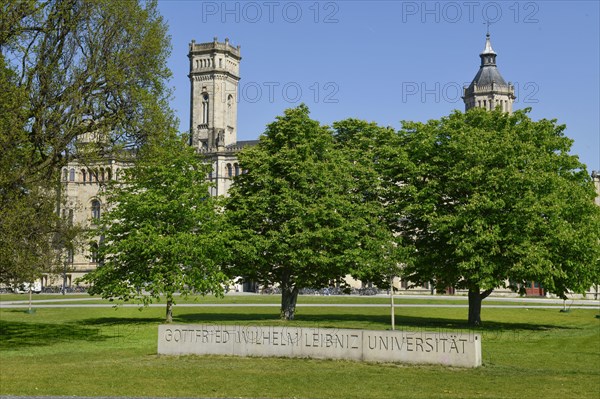 Gottfried Wilhelm Leibniz Universitaet Hannover