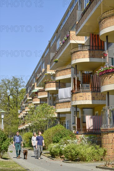 Residential buildings by Hugo Haering