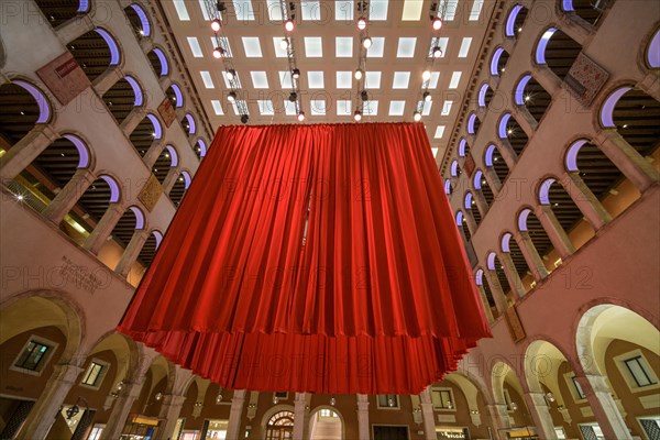 Interior view Fondaco dei Tedeschi