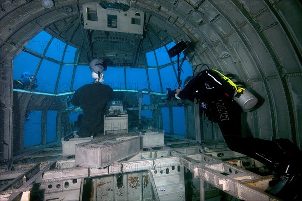 Plane sunk for divers