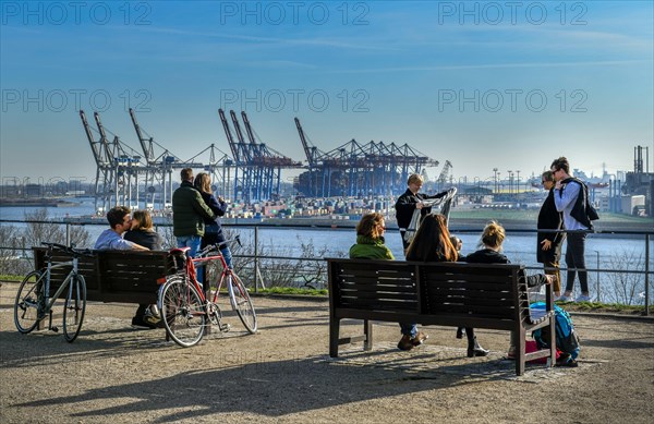 Altona Balcony viewing platform