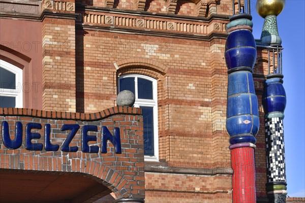 Hundertwasser railway station