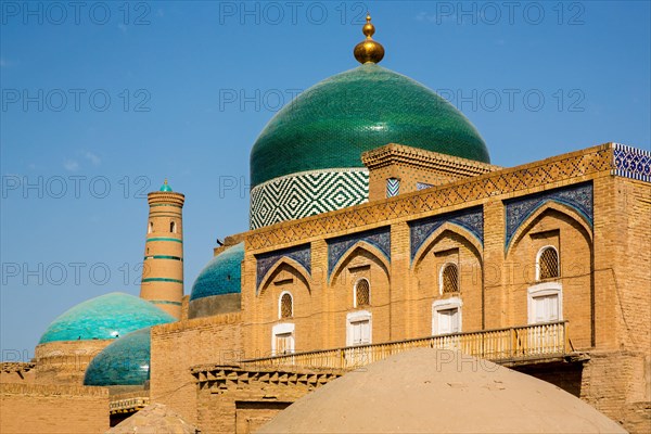 Pahlavon-Maxmud Mausoleum