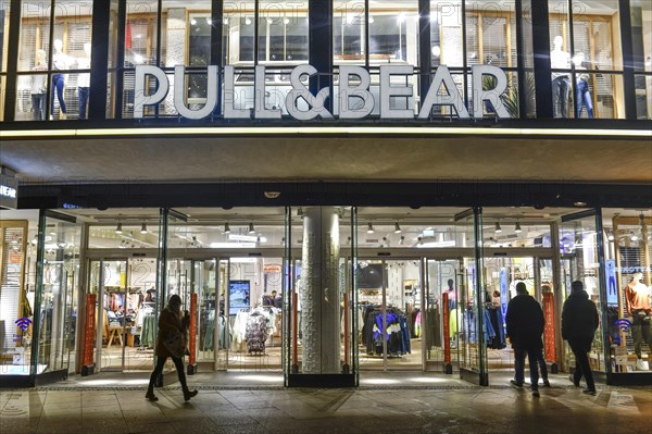 Pull & Bear