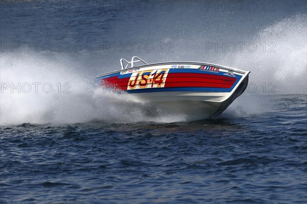 Boat racing on the Saint Lawrence River