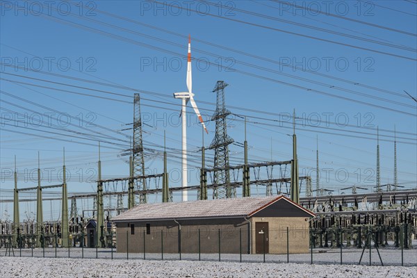 Power pylons