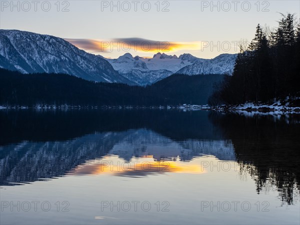 Evening atmosphere at Lake Altaussee