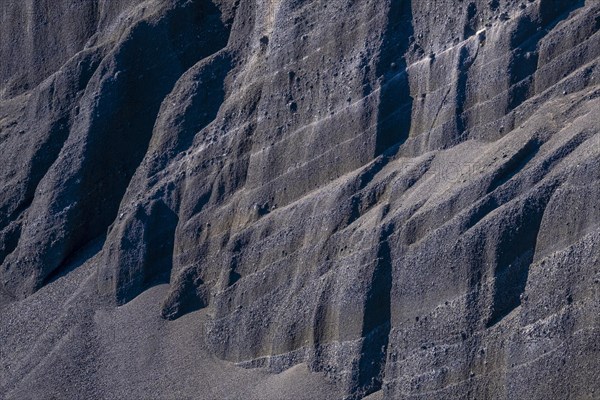 Colourful sandstone wall