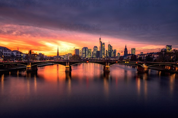 Illuminated skyline with Commerzbank