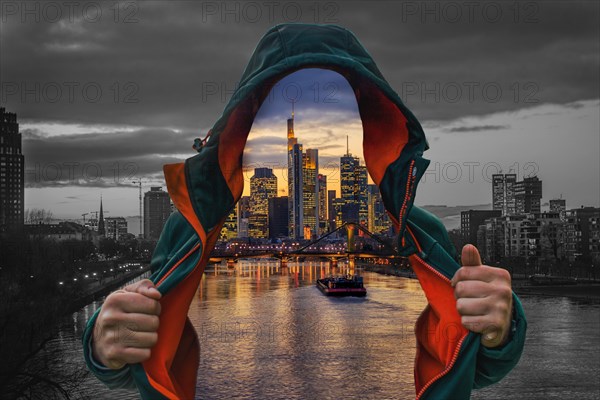 View of the Main River and skyline of Frankfurt am Main