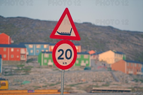 Traffic sign with sledge and speed limit