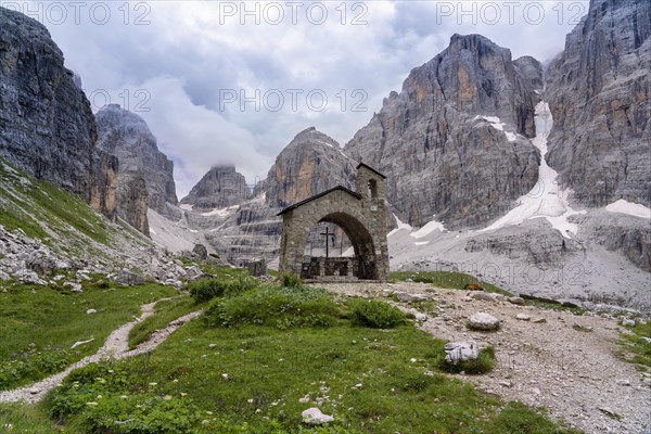 Chapel of Brentei mountain hut