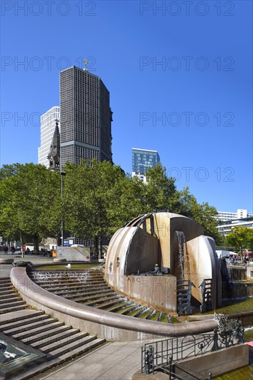 World Globe fountain