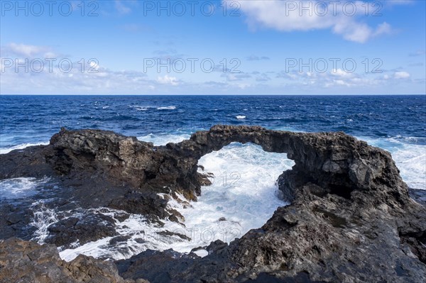 Rock arch Charco Manso