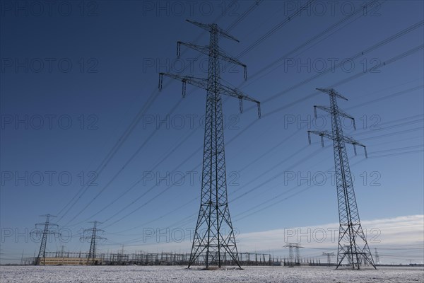 Power pylons