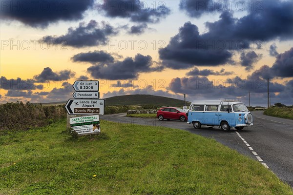 Old VW bus