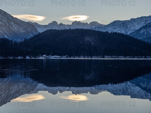 Evening atmosphere at Lake Altaussee