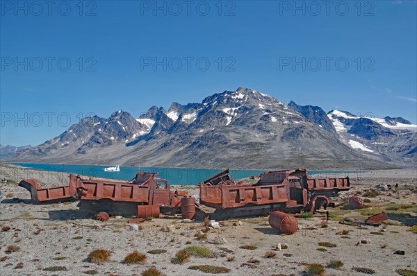 Rusty army trucks from 1947