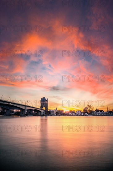 Nibelungen Bridge