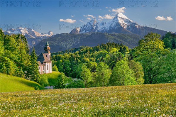 Maria Gern pilgrimage church with the Watzmann 2713