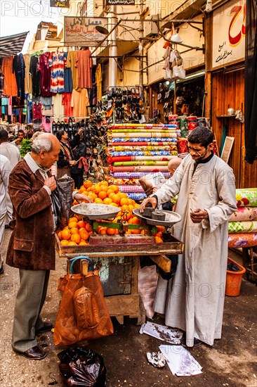 Orange merchants