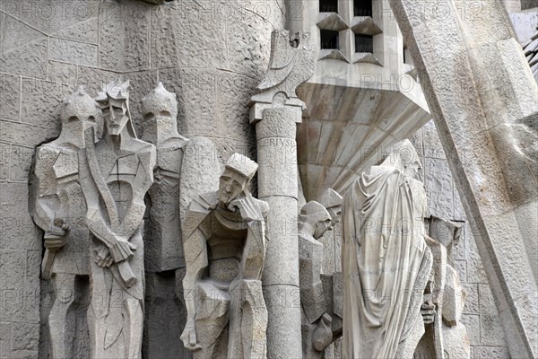 Figures of the Passion facade