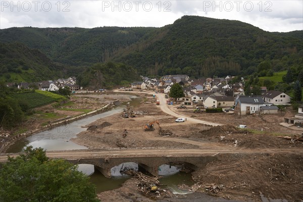 Demolition of residential buildings in Altenburg