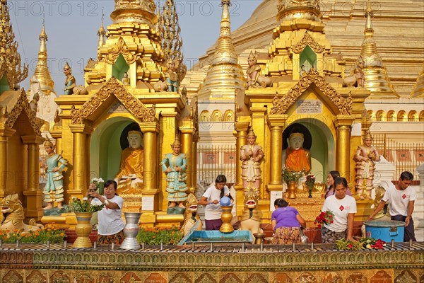 Worshippers at the ceremonial ablution of the Nats