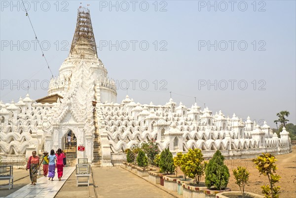 Hsinbyume Pagoda symbolises the mythical Mount Meru