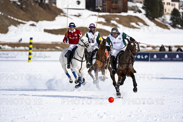 Pato Bolanteiro of Team Azerbaijan Land of Fire gallops after the ball